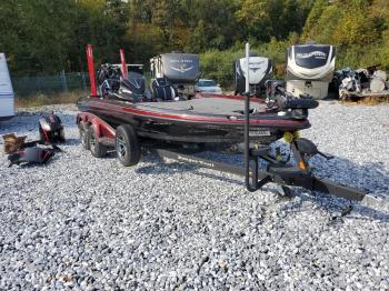  Salvage Land Rover Boat