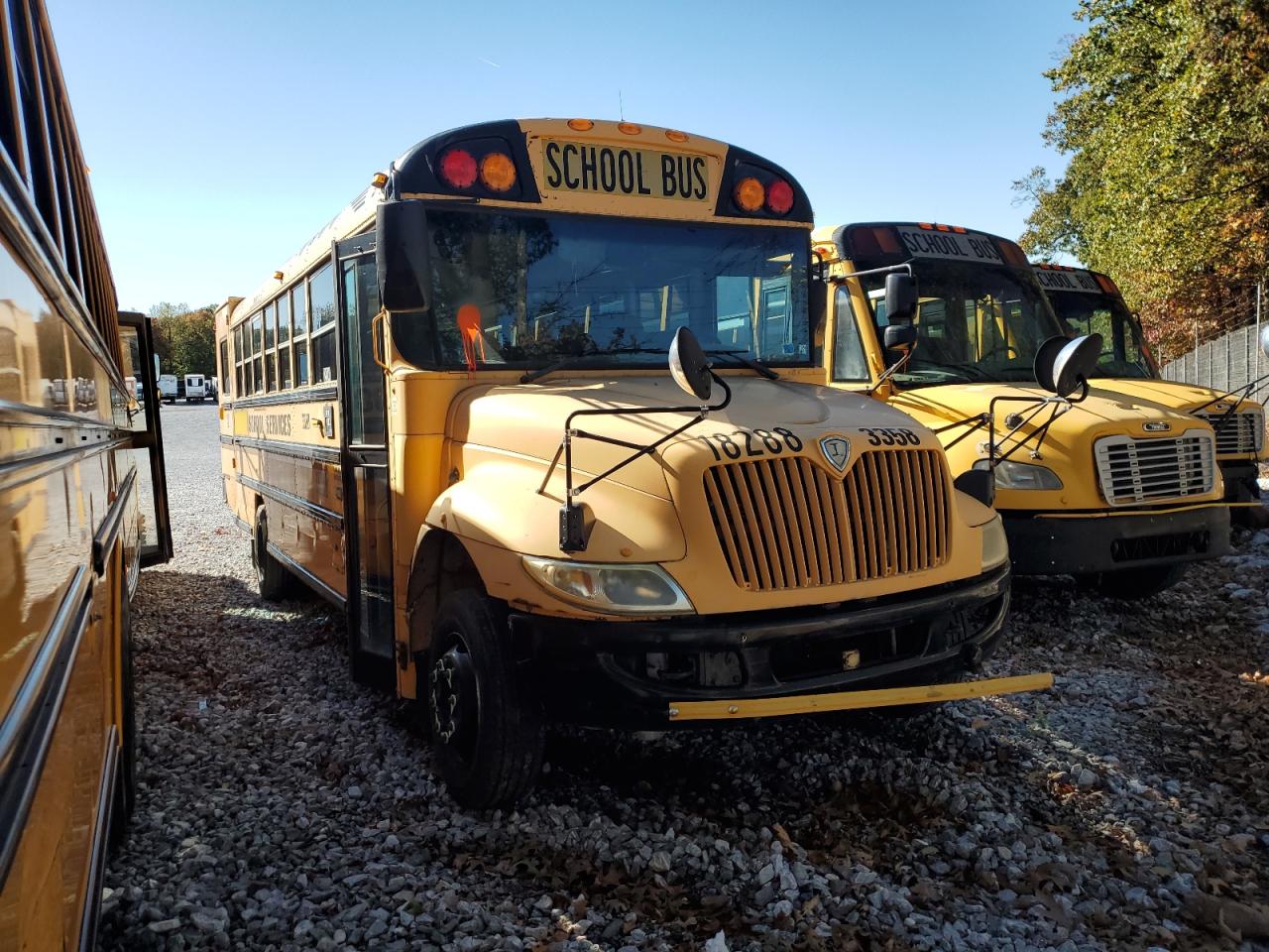 International Schoolbus Ce Image 1