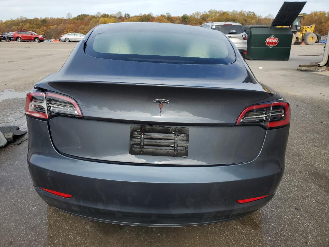 Tesla Model 3 Image 10