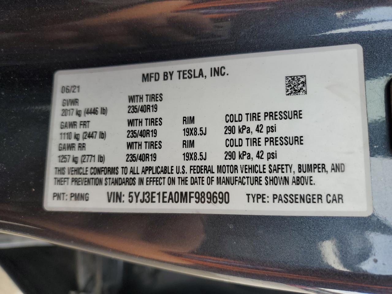 Tesla Model 3 Image 3