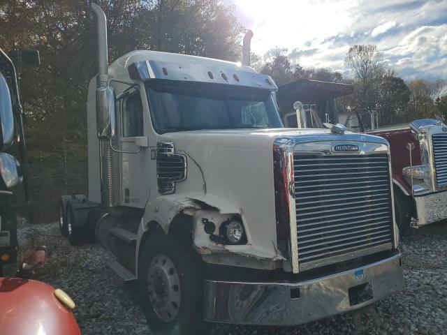 Salvage Freightliner 122sd
