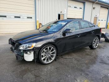  Salvage Volvo S60
