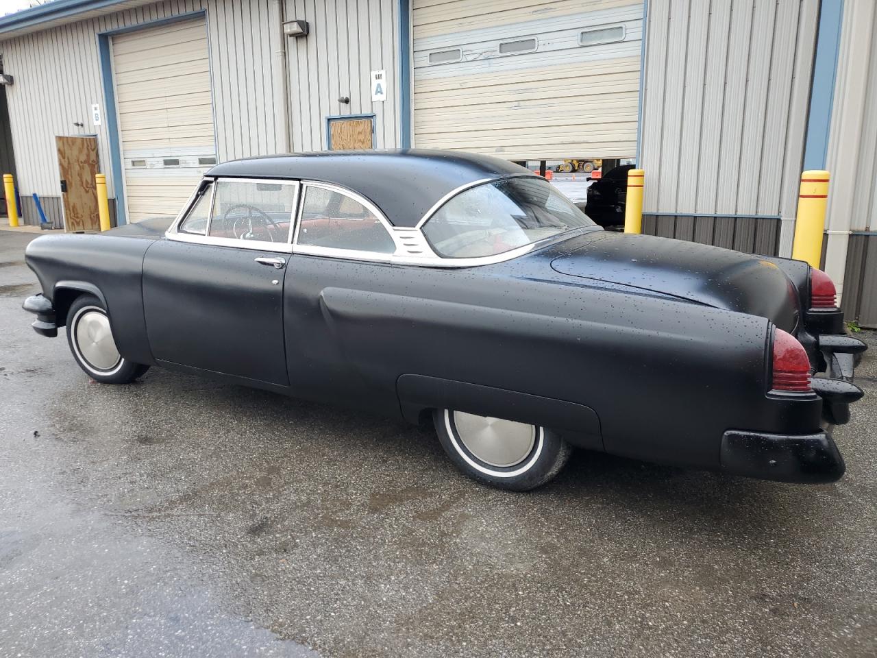 Lincoln Capri Image 2