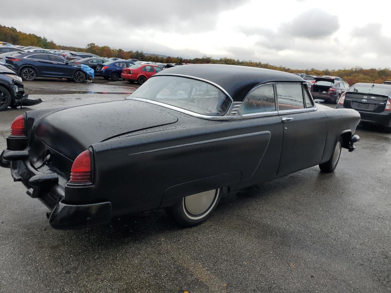 Lincoln Capri Image 11