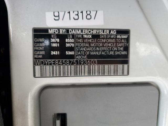 Freightliner Sprinter 2500 Image 4