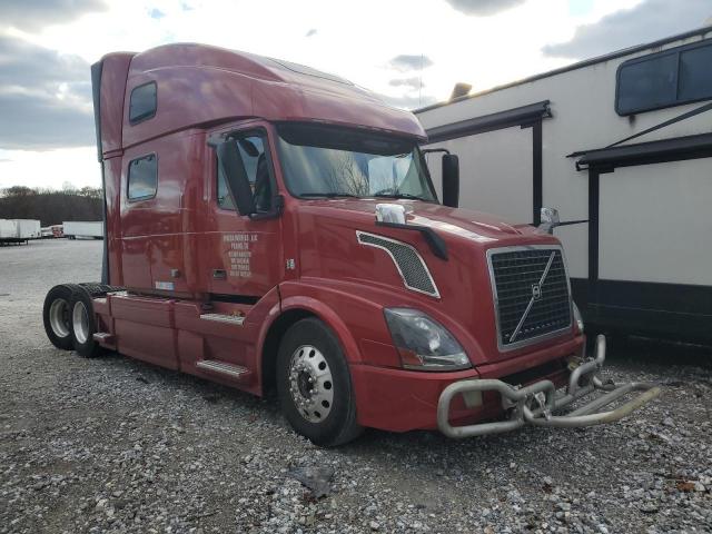  Salvage Volvo Vnl