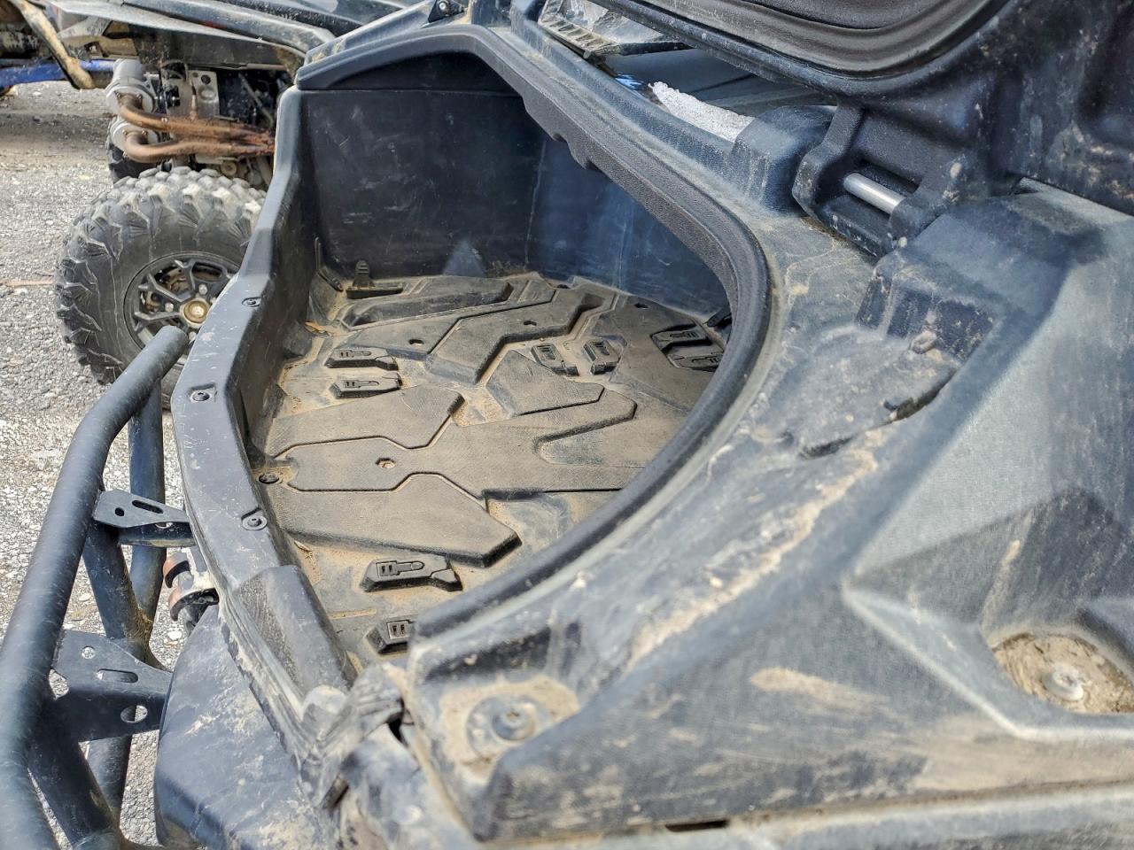 Can-Am Maverick X X Xc 1000r Image 10