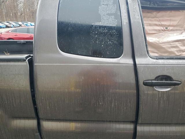 Toyota Tacoma Access Cab Image 9