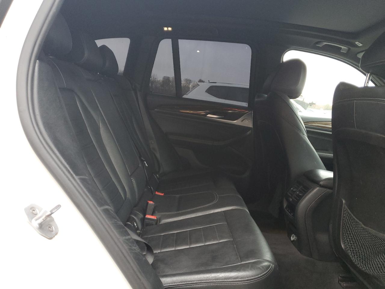 BMW X Series Xdrive30i Image 10