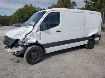  Salvage Mercedes-Benz Sprinter