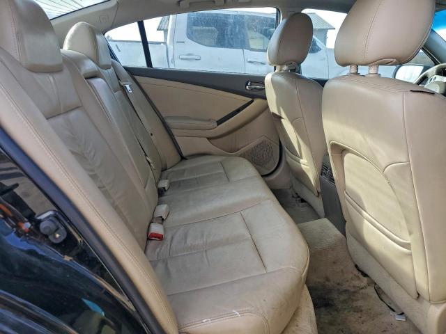 Nissan Altima Base Image 3