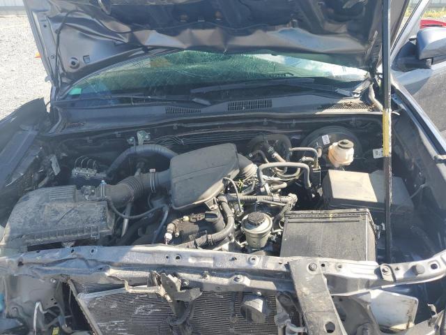 Toyota Tacoma Double Cab Image 9