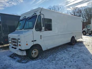  Salvage Ford E-350