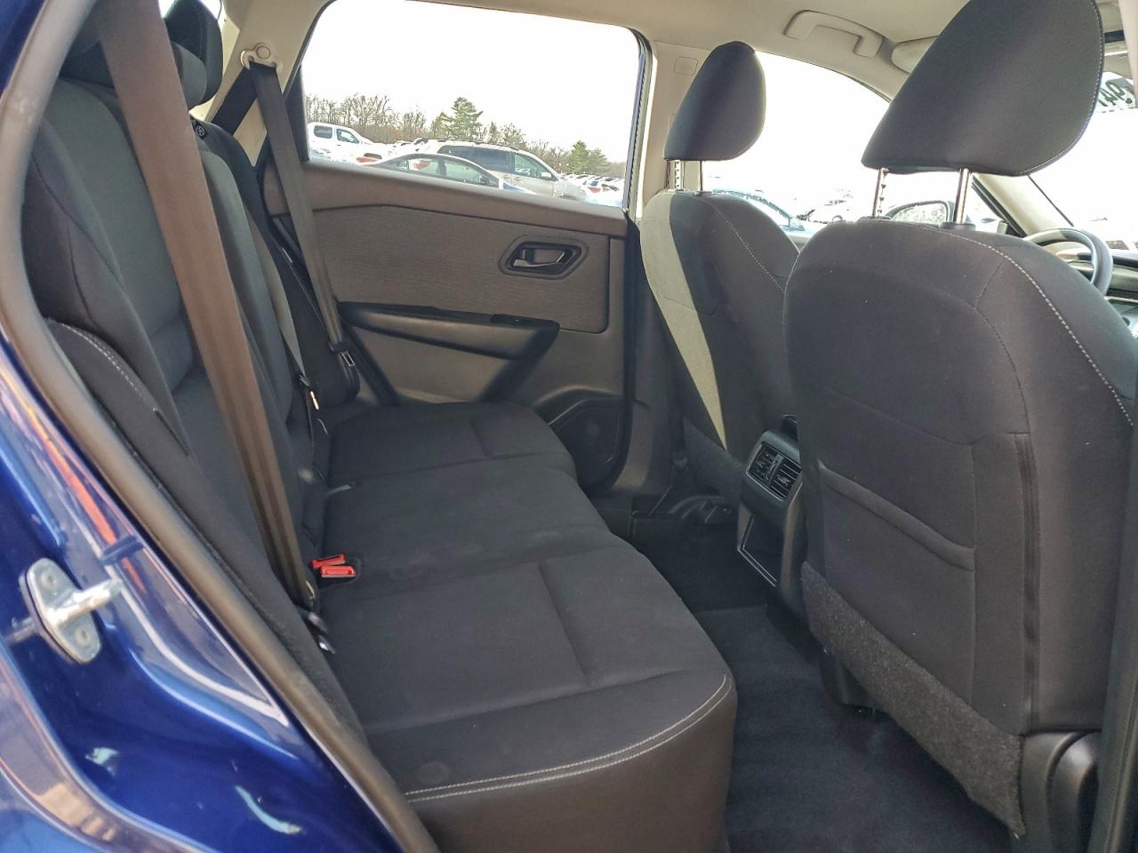 Nissan Rogue S Image 10