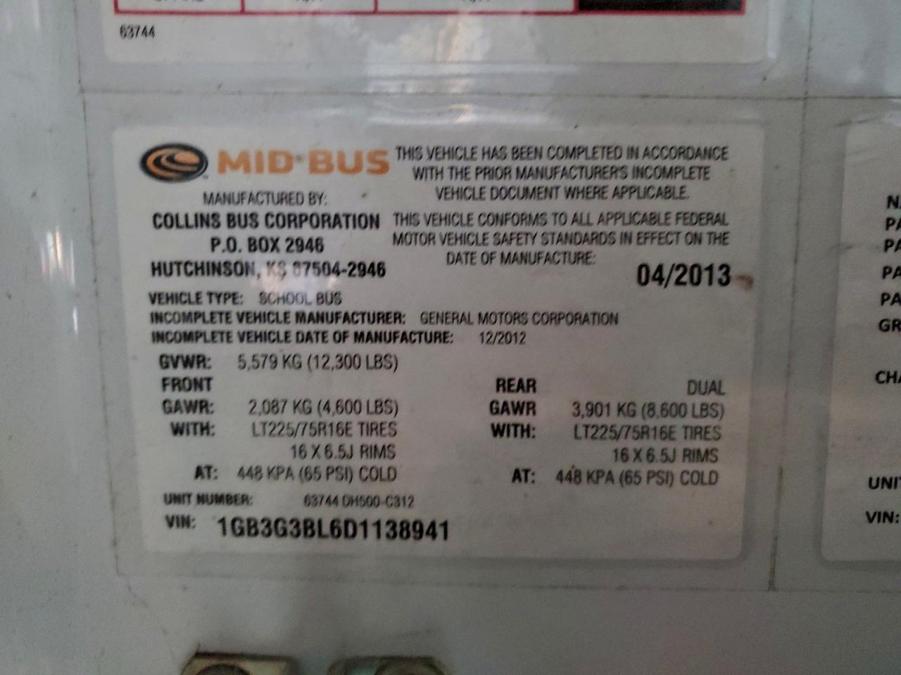 Chevrolet Express Image 10