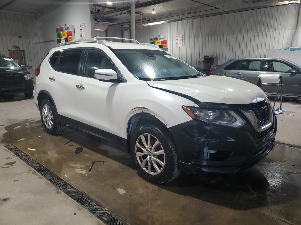 Nissan Rogue S Image 5