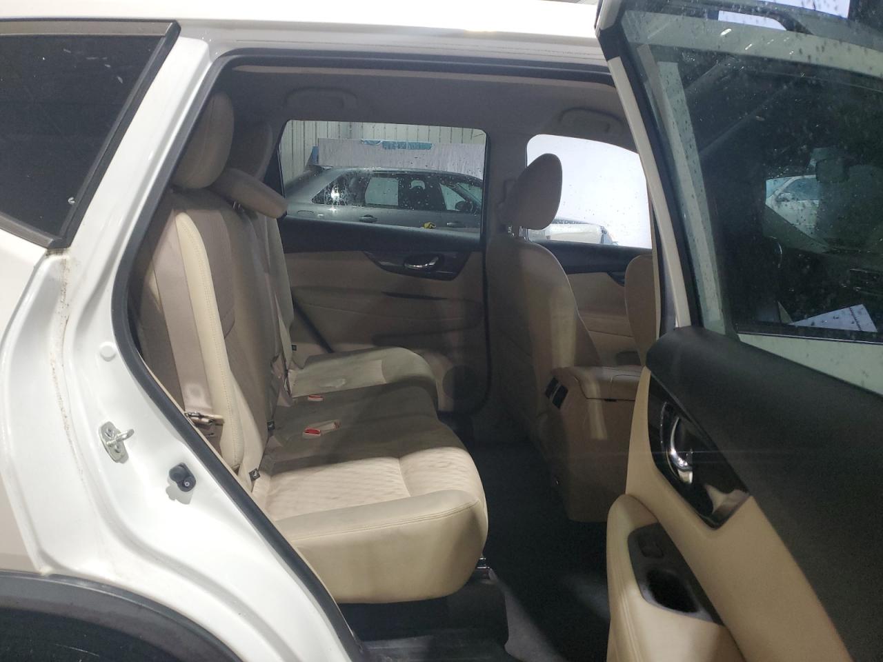 Nissan Rogue S Image 11