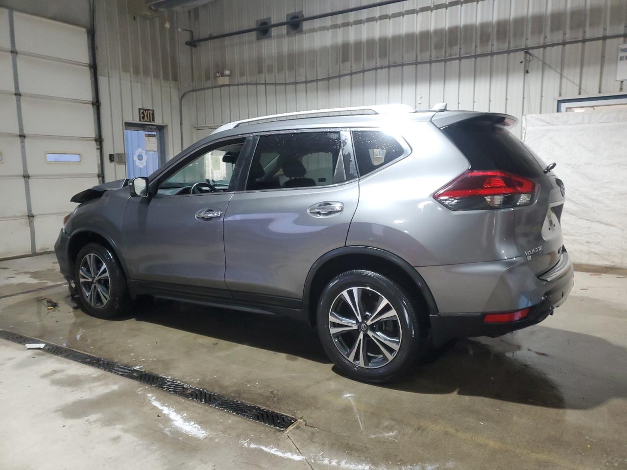 Nissan Rogue S Image 2