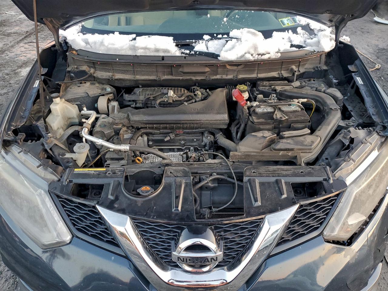 Nissan Rogue S Image 2