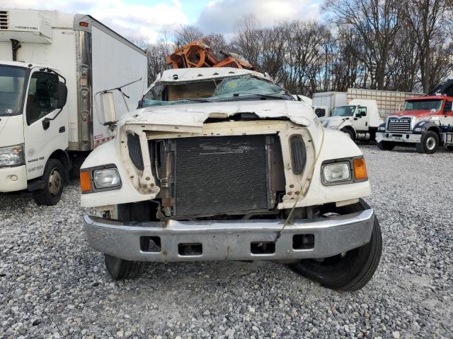 Ford F-750 Super Duty Image 8