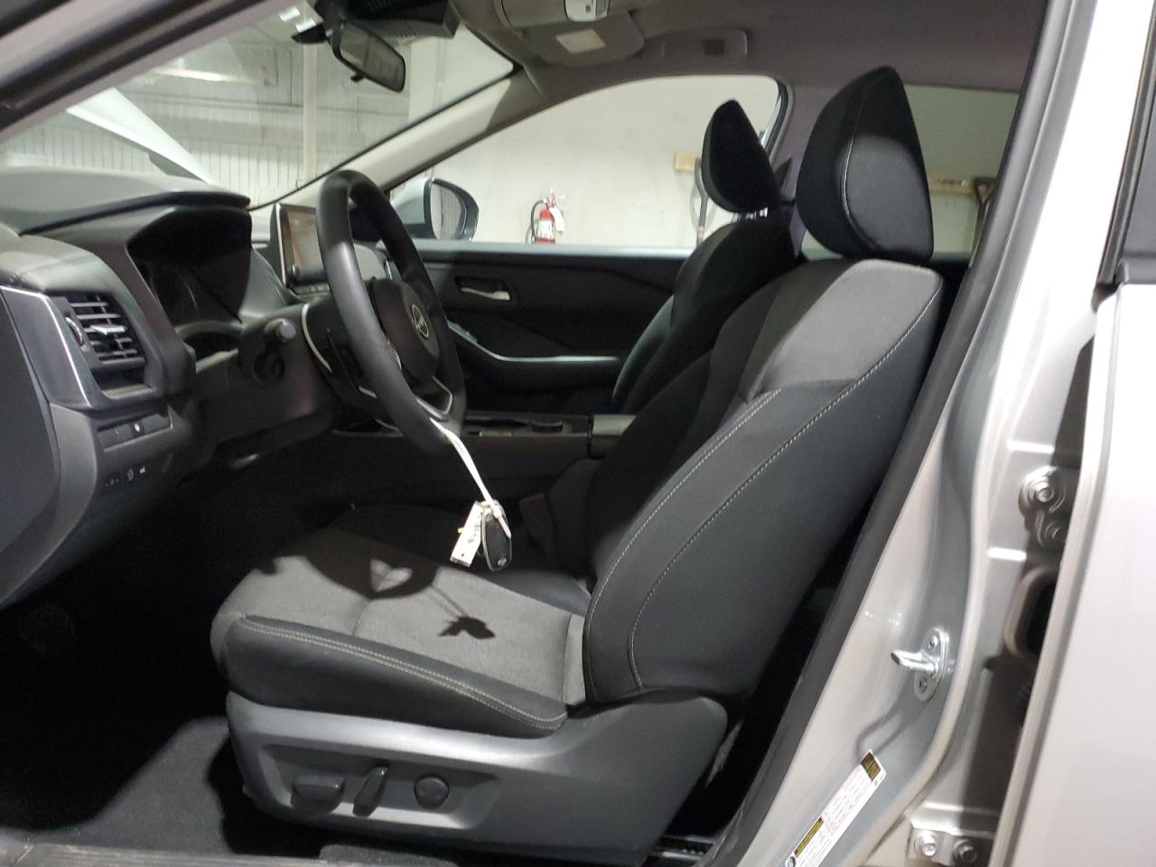 Nissan Rogue Sv Image 3