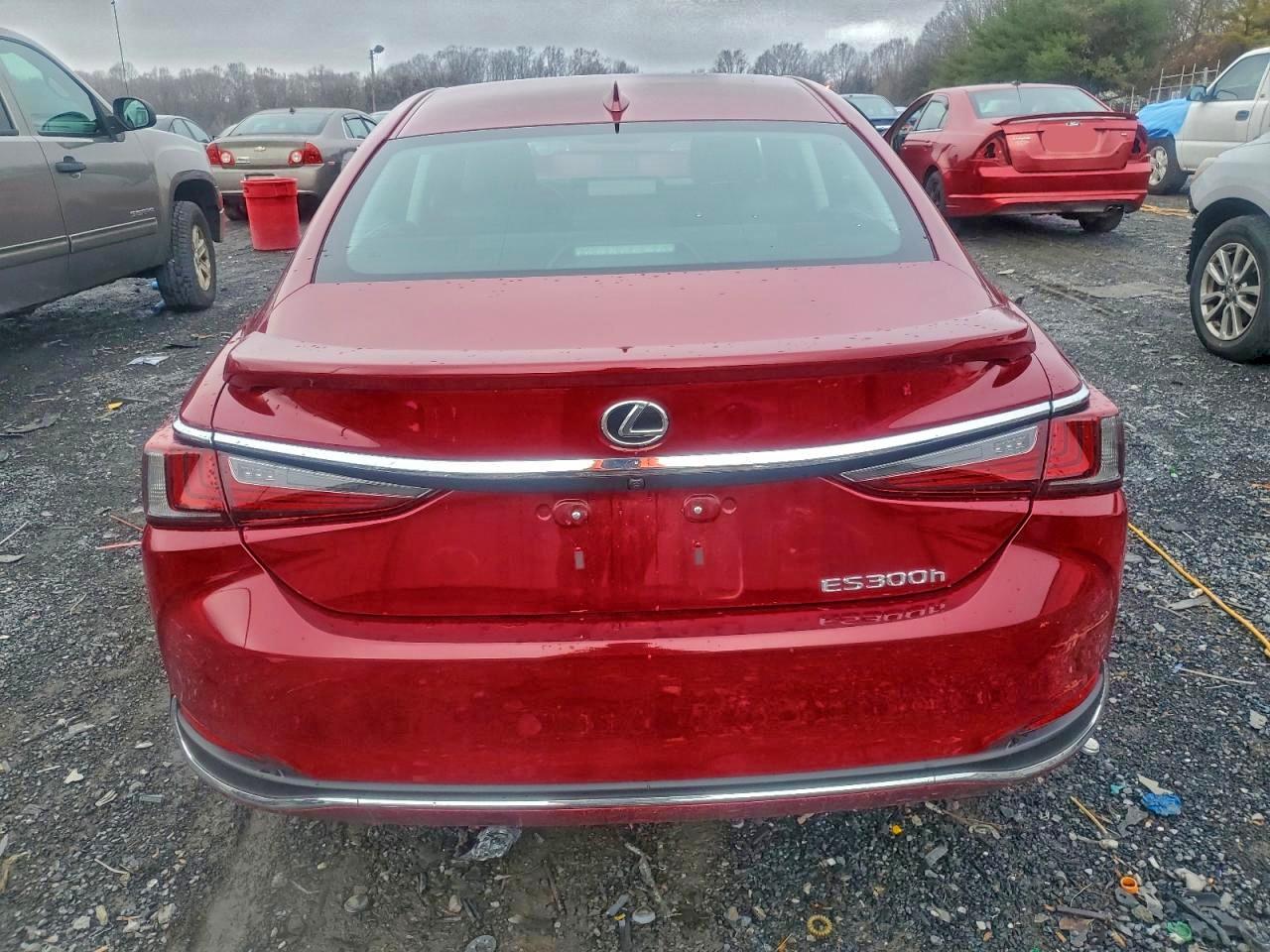 Lexus Es 300h Base Image 6