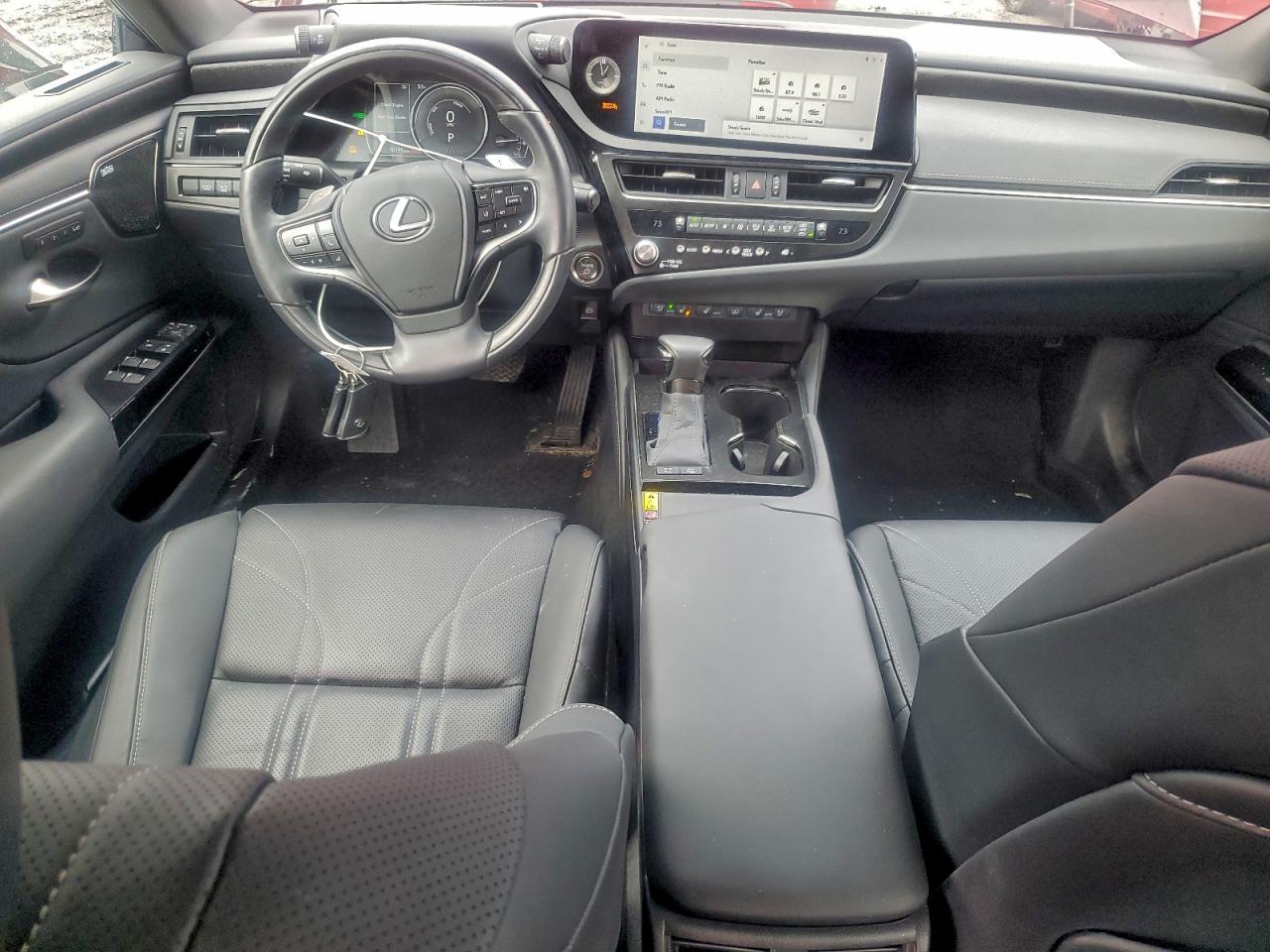 Lexus Es 300h Base Image 8