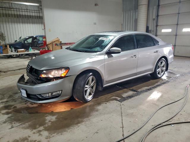  Salvage Volkswagen Passat