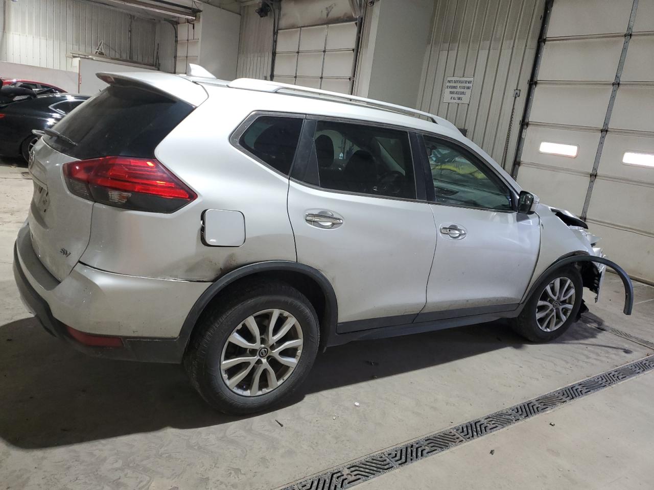 Nissan Rogue S Image 8