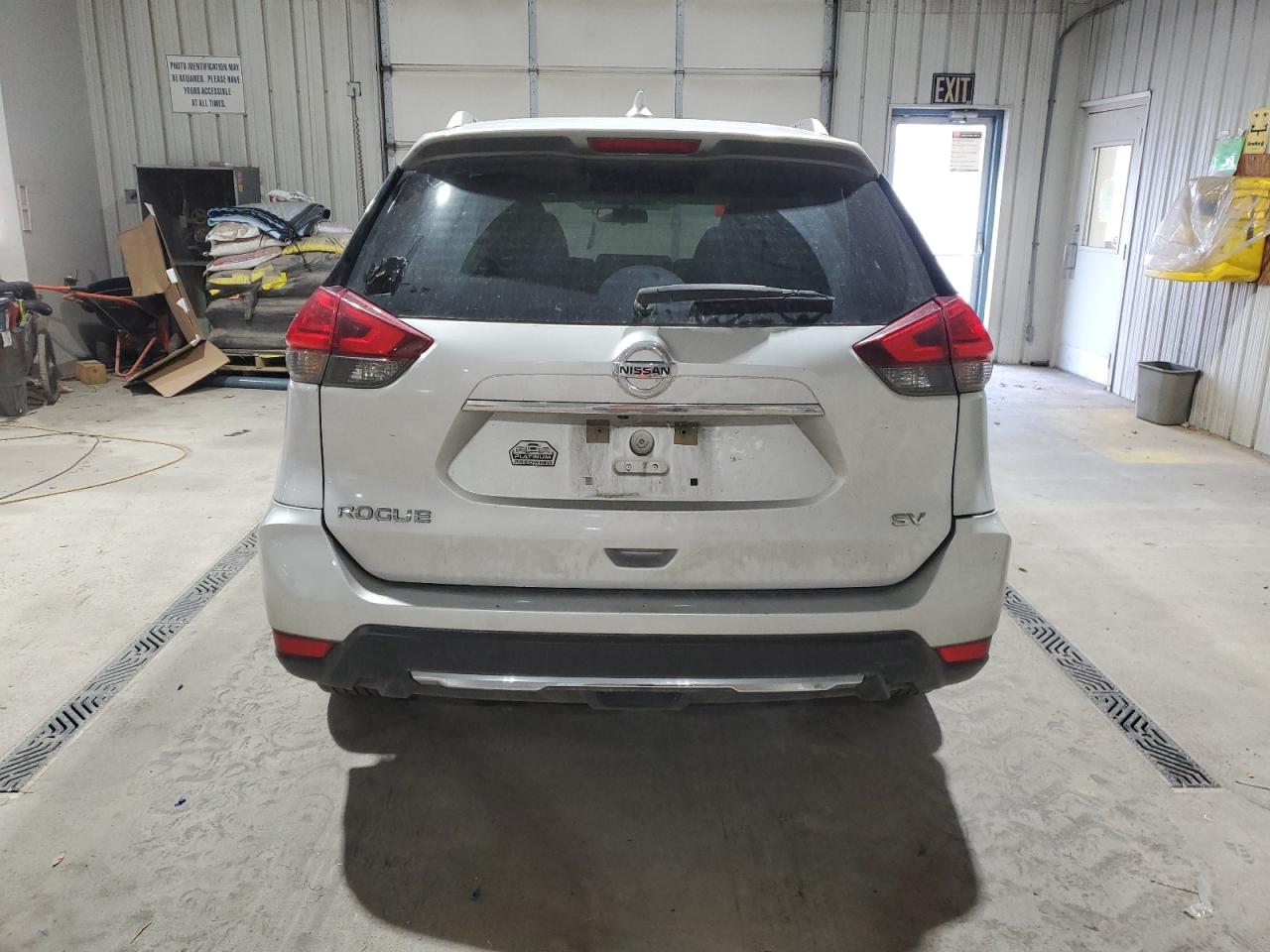 Nissan Rogue S Image 2