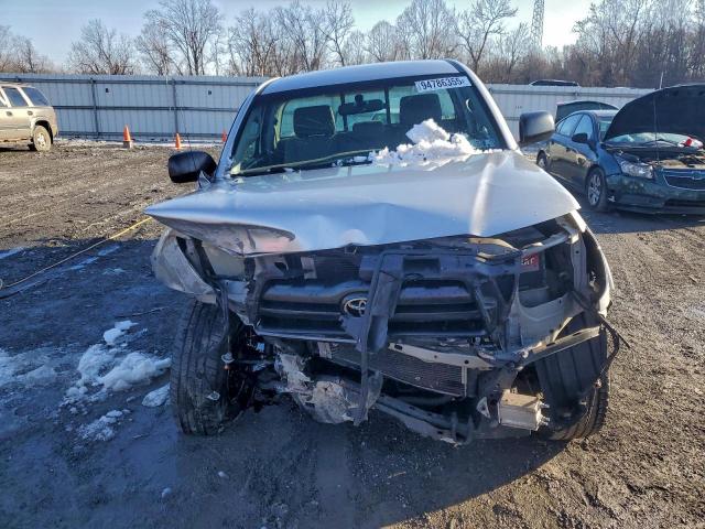 Toyota Tacoma Image 3