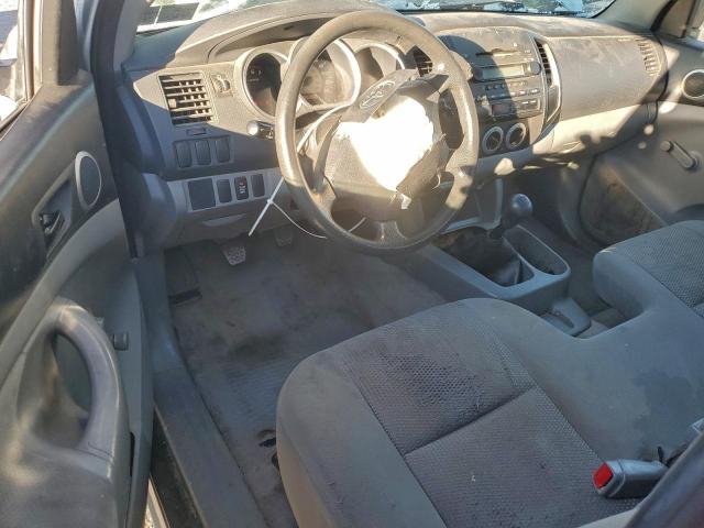 Toyota Tacoma Image 11