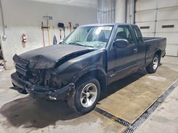  Salvage Chevrolet S-10