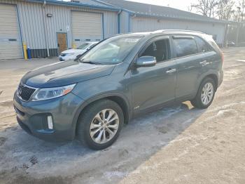  Salvage Kia Sorento
