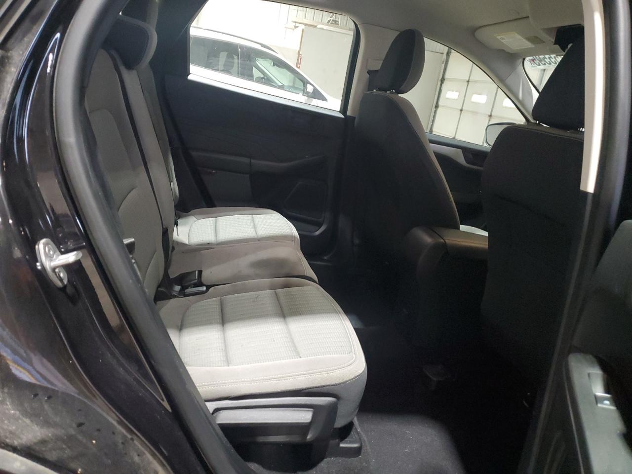 Ford Escape S Image 10