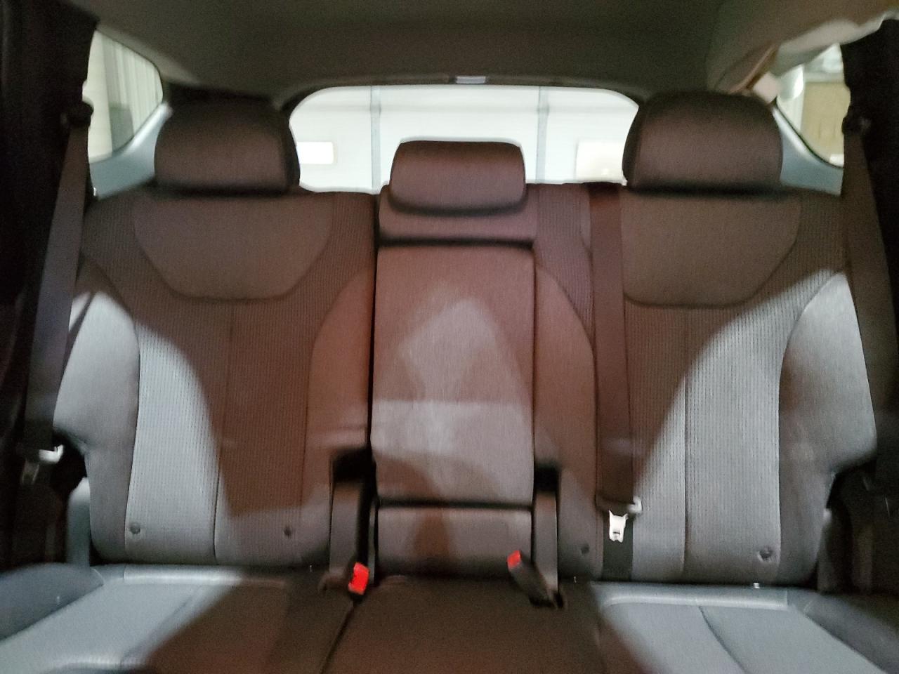 Hyundai SANTA FE Sel Image 12