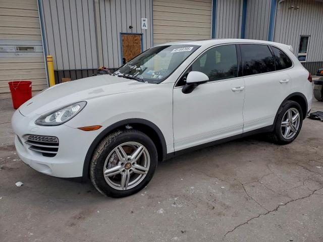  Salvage Porsche Cayenne