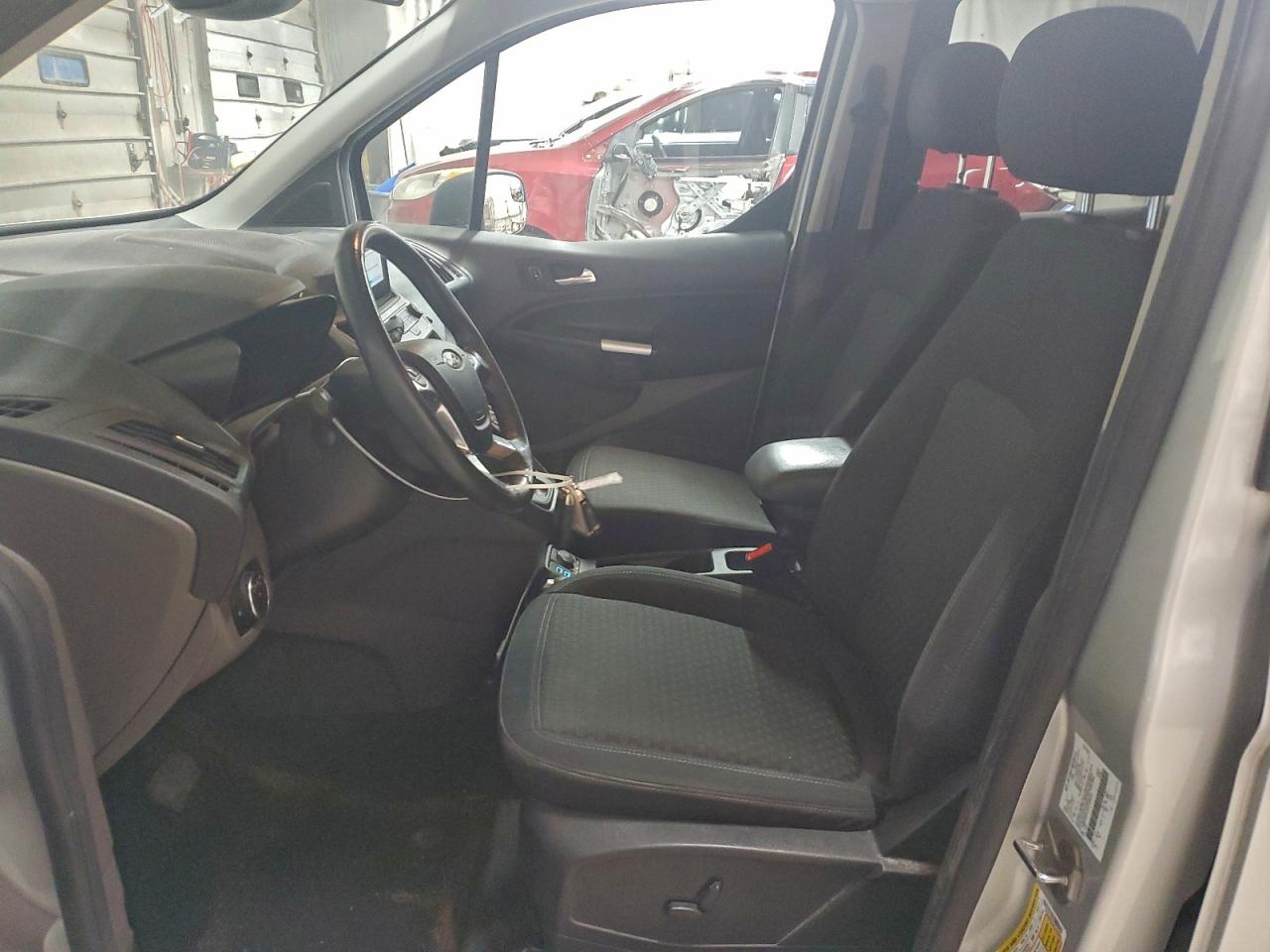 Ford Transit Xlt Image 10