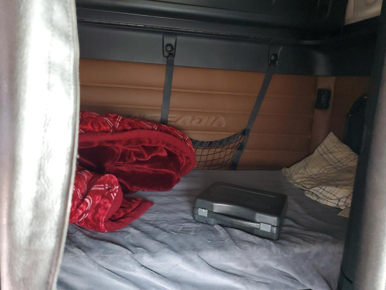 Freightliner Cascadia 1 Image 7