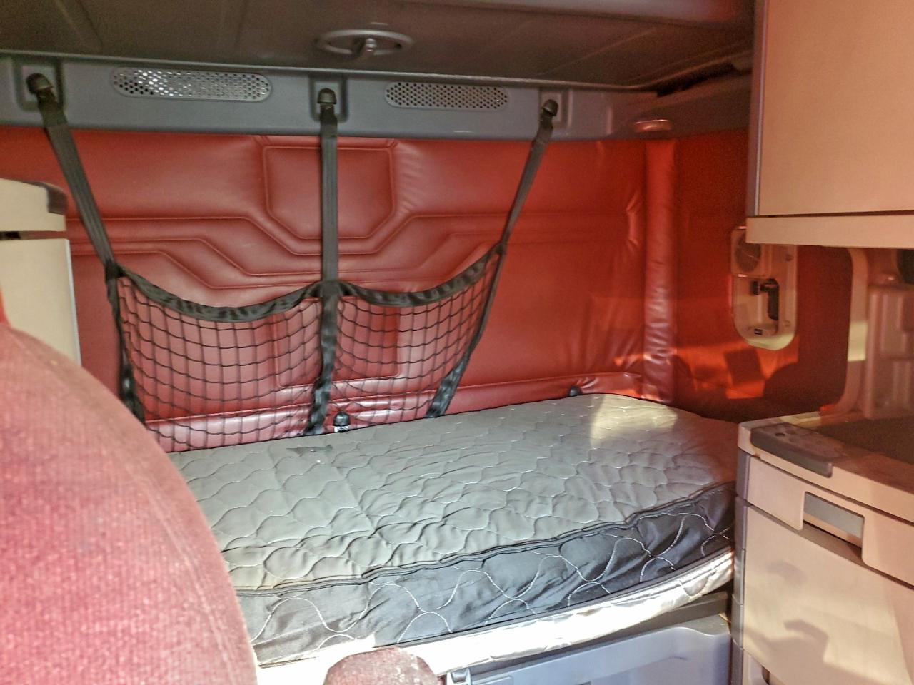 Freightliner Cascadia 1 Image 7