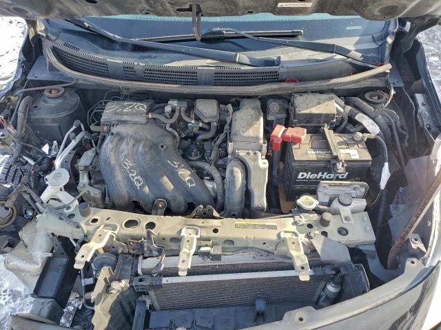 Nissan Versa S Image 8