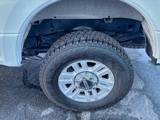 Ford F-250 Super Duty Image 13