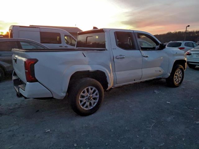 Toyota Tacoma Double Cab Image 5