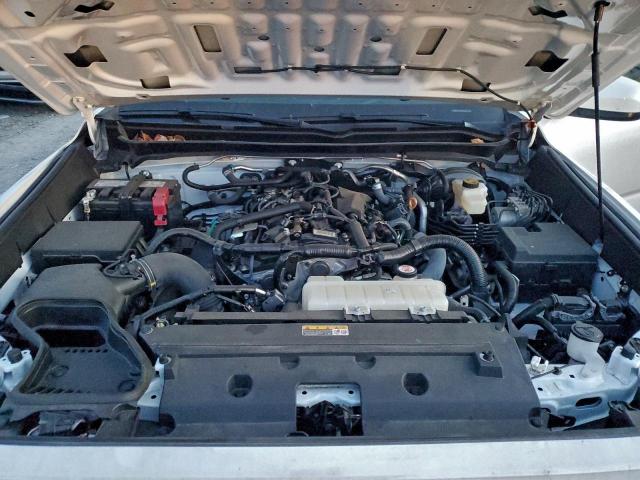 Toyota Tacoma Double Cab Image 8