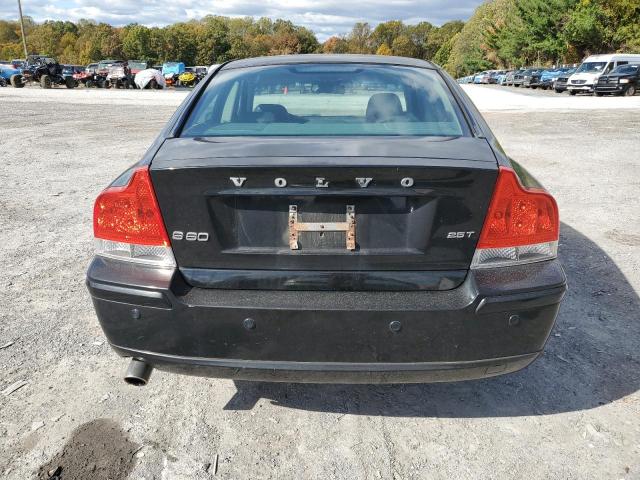 Volvo S60 2.5t Image 8