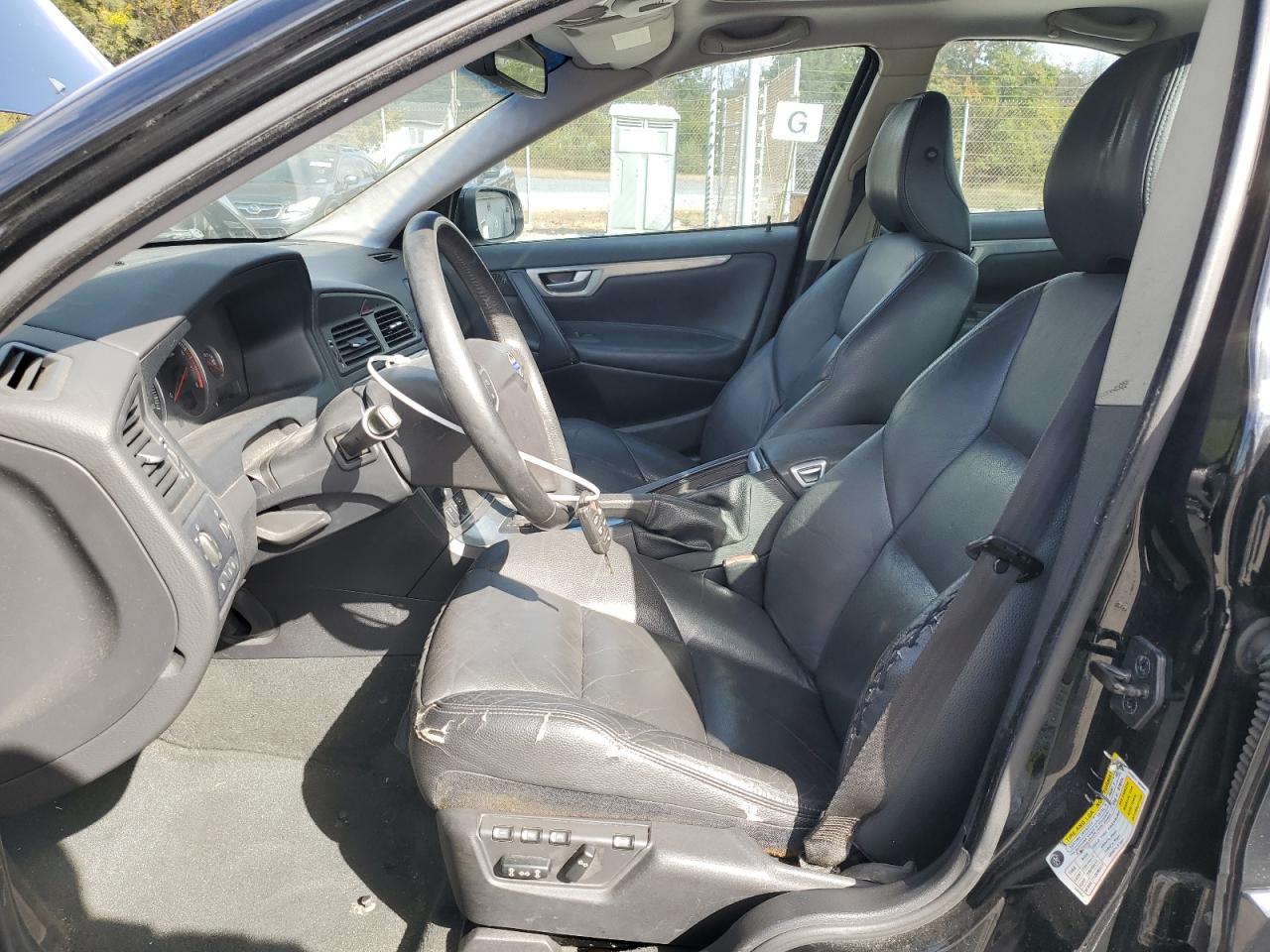 Volvo S60 2.5t Image 11