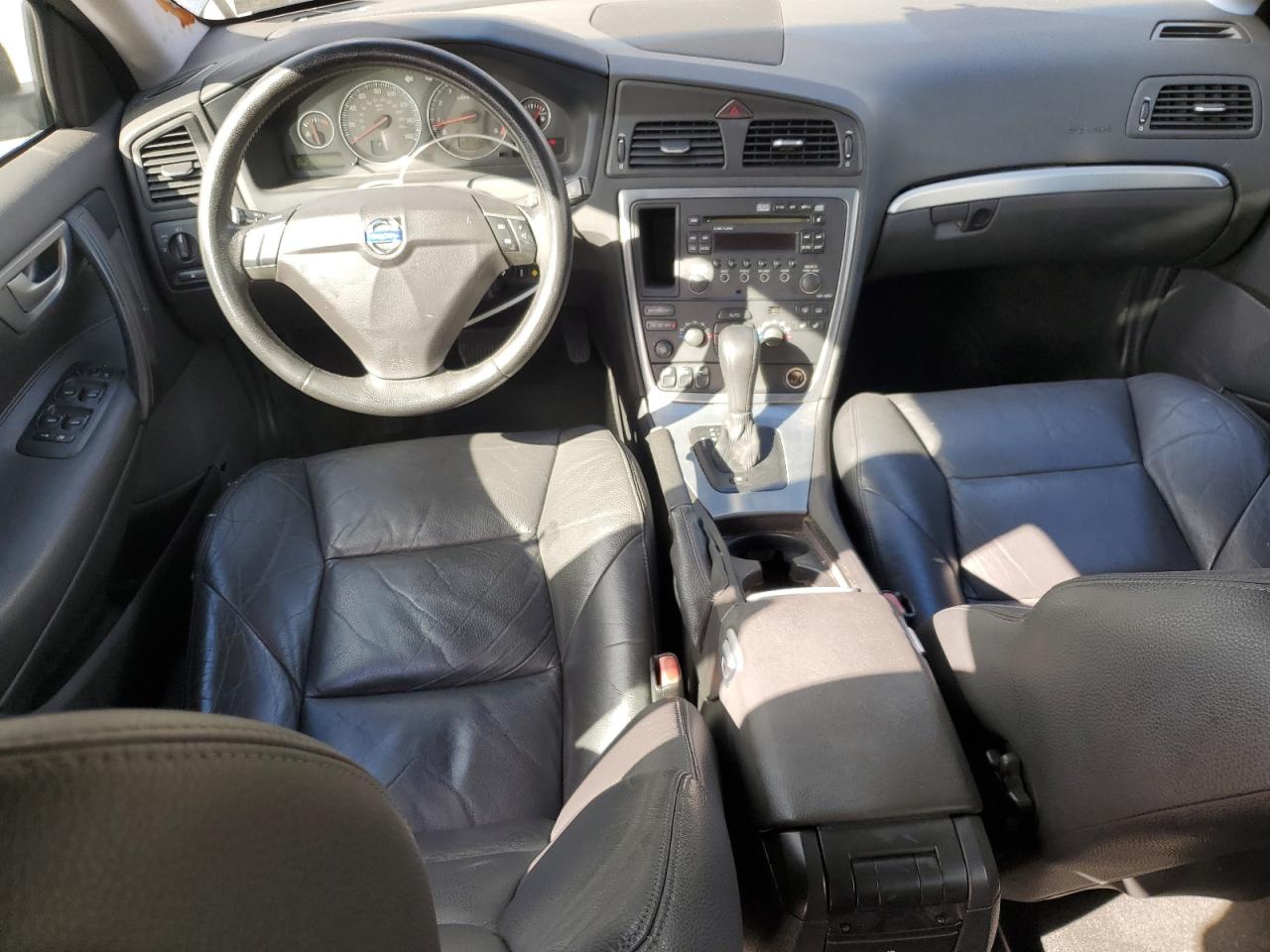 Volvo S60 2.5t Image 9