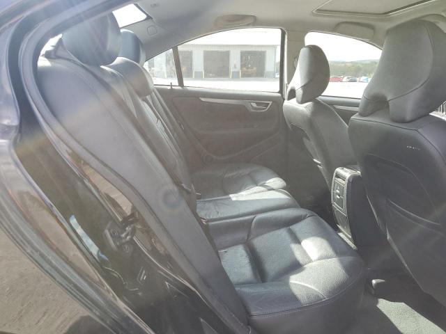 Volvo S60 2.5t Image 2