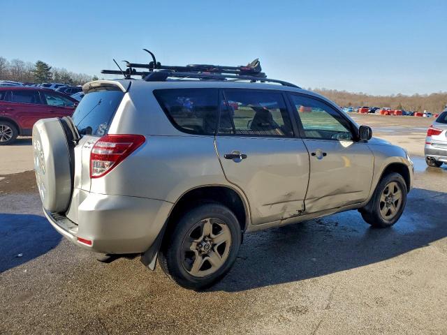 Toyota RAV4 Image 10