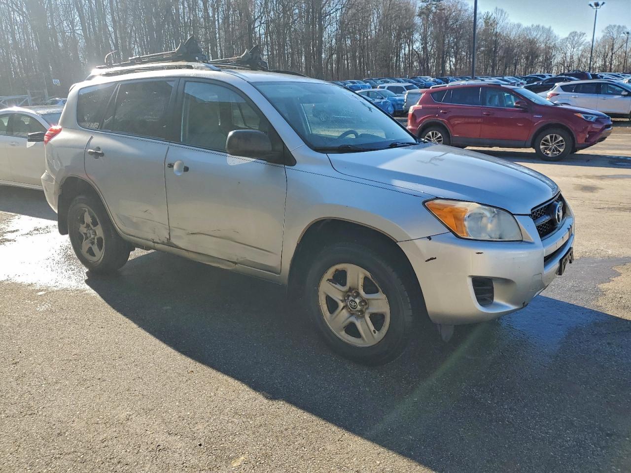 Toyota RAV4 Image 8